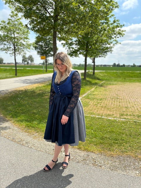 Dirndlbluse Spitze Blau