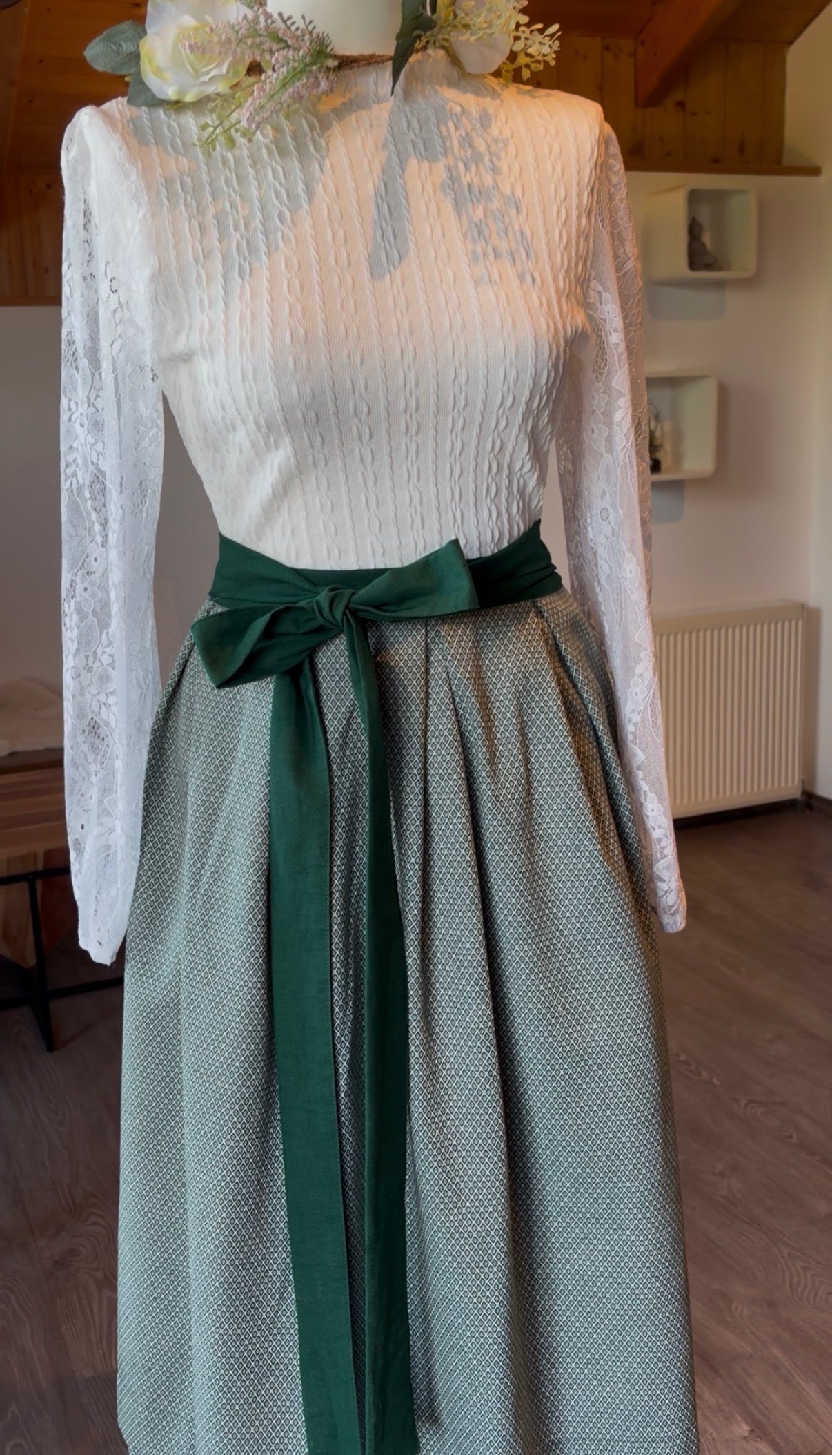 Wickelrock Damen – Eleganter Trachtenrock | Lieblingsnaht