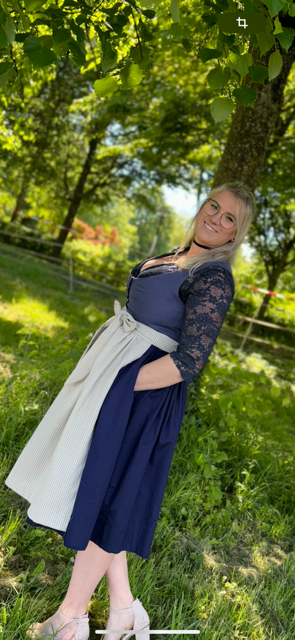 Damendirndl Leinen Blau