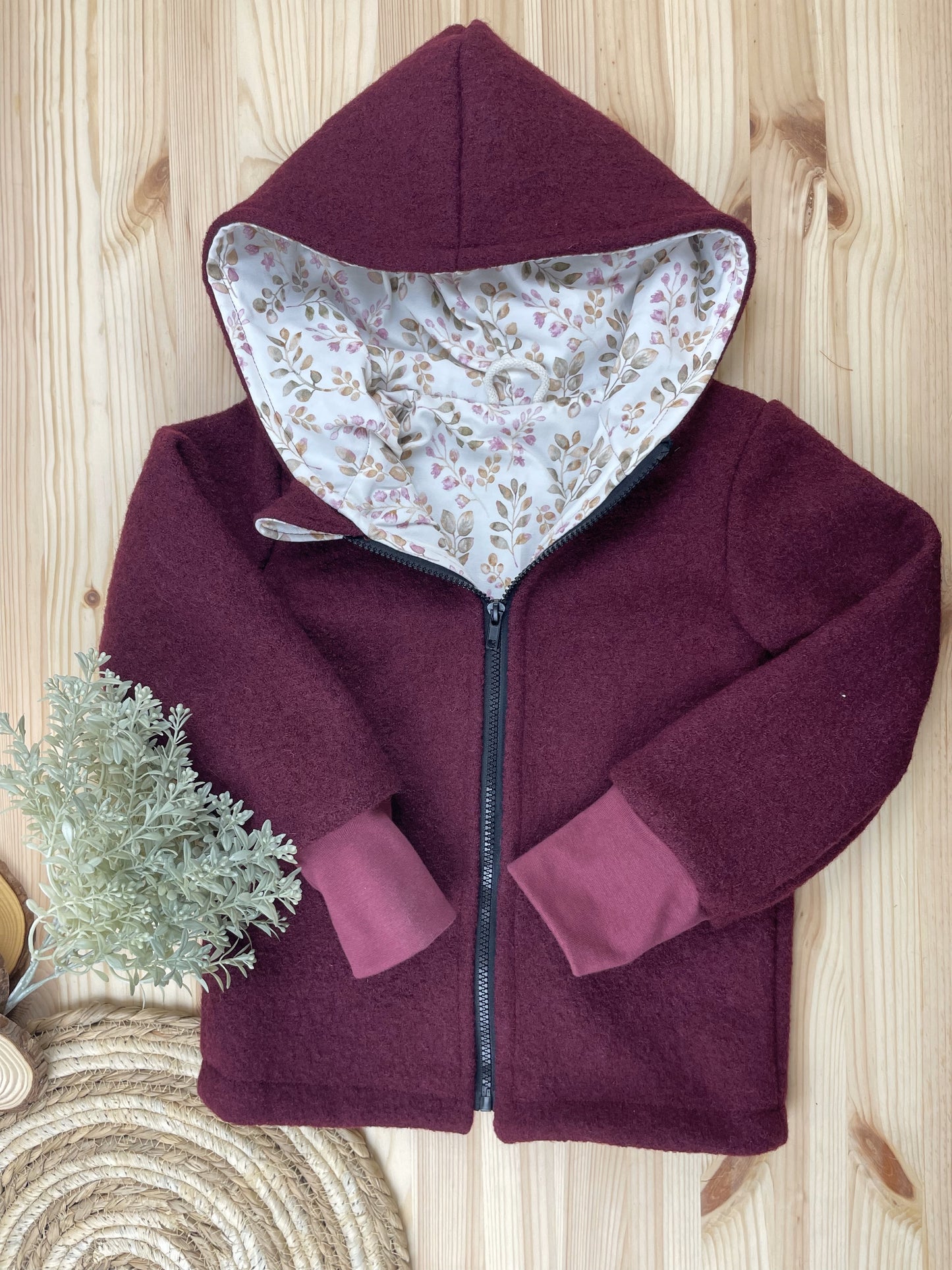 Wollwalkjacke Bordeaux mauve blumen